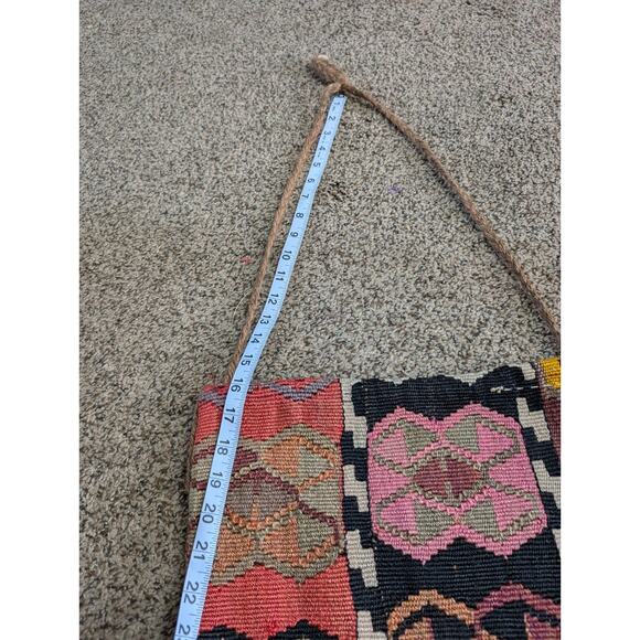 “VNTG, Handmade Kilim Wool Shoulder Bag Tribal Boho Crossbody Purse w/ Tassels - Picture 14 of 16